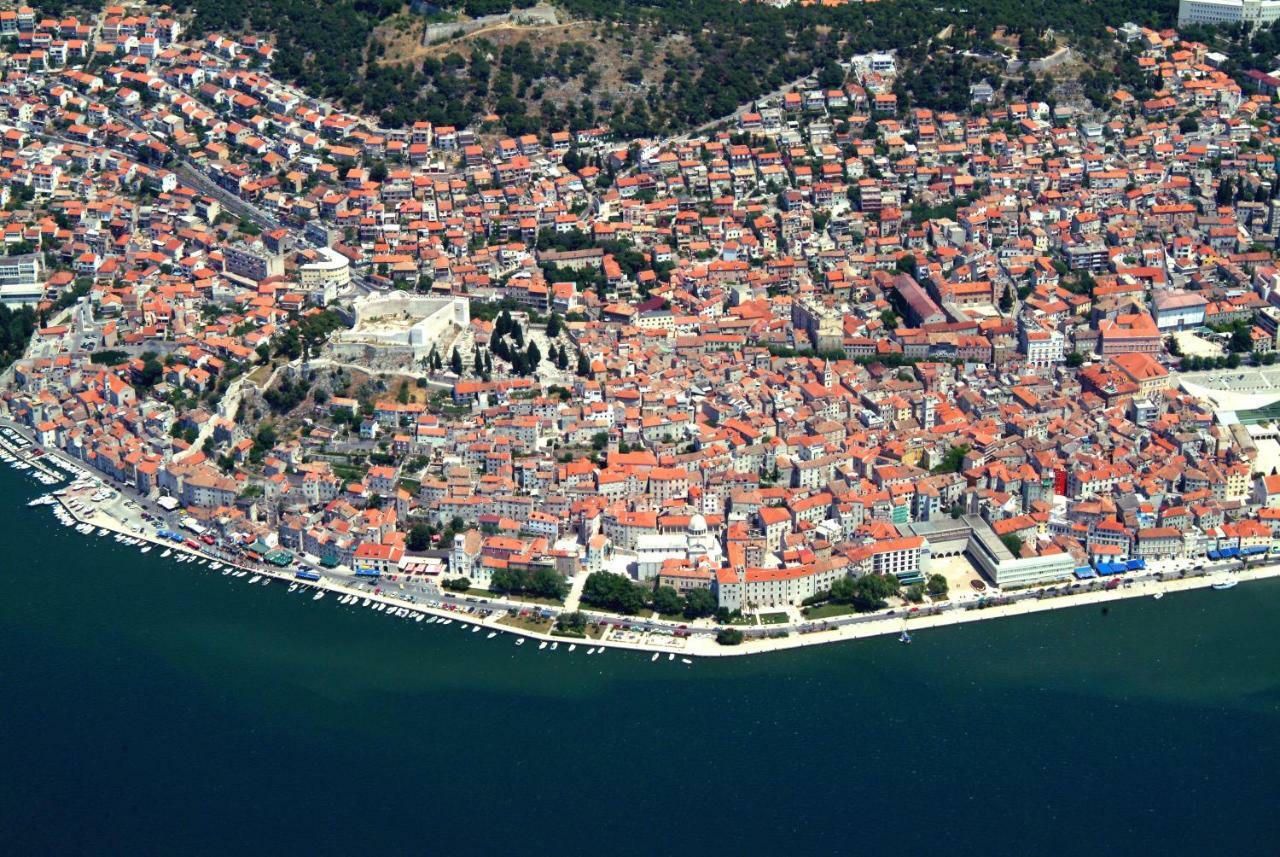 Apartments Guberina Шибеник Экстерьер фото